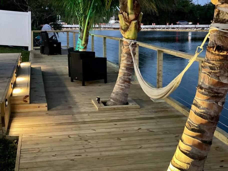5-Star Lakefront Oasis In Hollywood-Hard Rock Casino フォート・ローダーデール エクステリア 写真