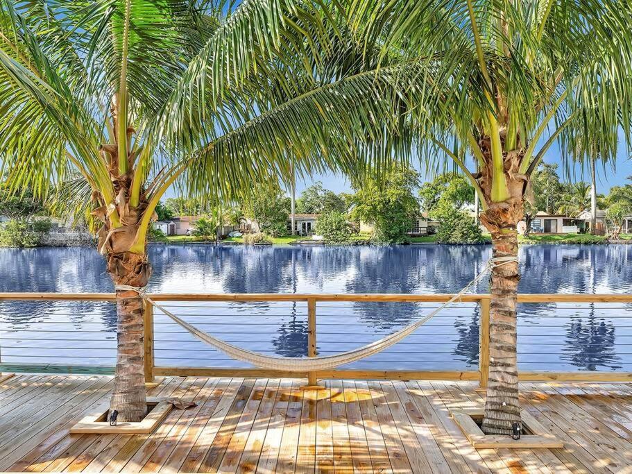 5-Star Lakefront Oasis In Hollywood-Hard Rock Casino フォート・ローダーデール エクステリア 写真