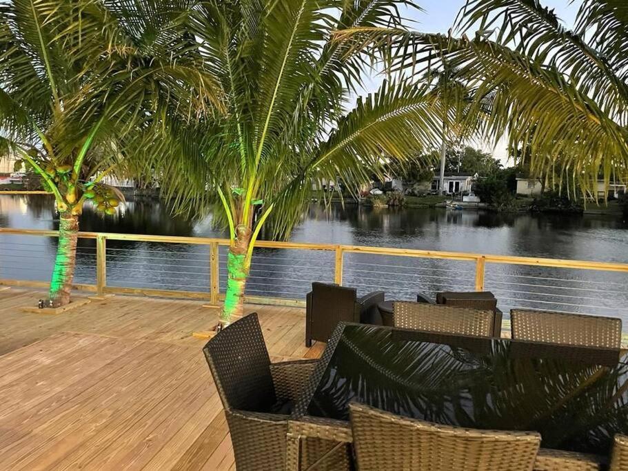 5-Star Lakefront Oasis In Hollywood-Hard Rock Casino フォート・ローダーデール エクステリア 写真